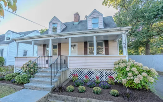 Modern 3-Bed, 2.5-Bath Condo for Sale in Stamford