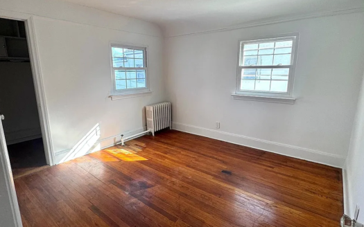 3 Beds 2.5 Baths Rent in Hempstead