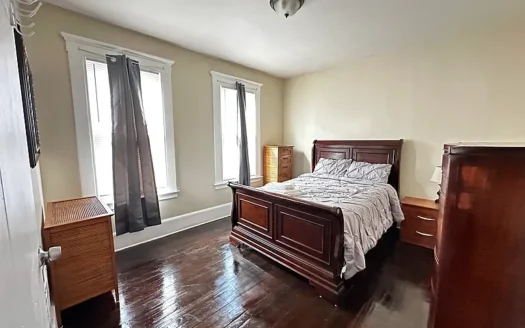 Beautiful 2-Bed, 1-Bath Apartment Near Yale University – Rent Today!