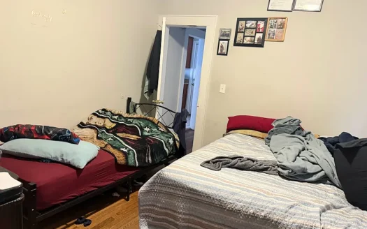 Affordable 2 Bedroom Apartment with Modern Amenities in Bridgeport