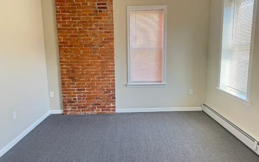 Affordable 2-Bed, 1-Bath Apartment in Hartford – Move-in Ready!