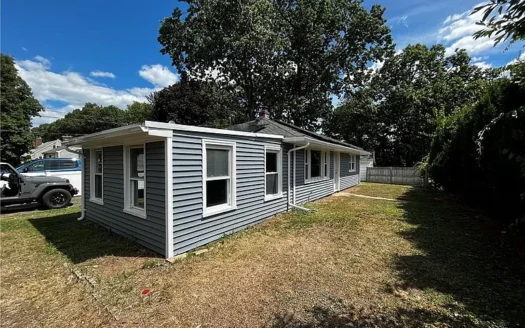 Charming & Affordable 2BR, 1BA Apartment for Rent in New Britain