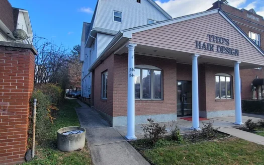 Freshly Renovated 2-Bed, 1-Bath Apartment for Rent in Hartford!