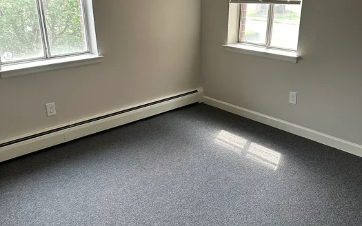 Bright and Cozy 2-Bed, 1-Bath Apartment for Rent in New Britain!