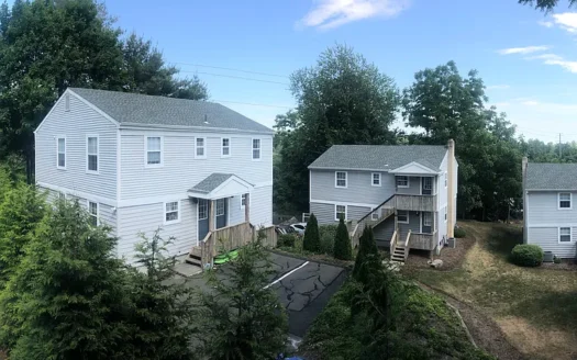 Bright and Airy 2BR/1BA Apartment for Rent in Desirable Norwalk Area!