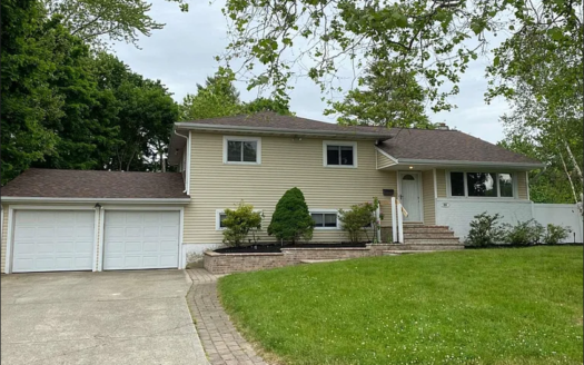 Updated 3 Bedroom, 2 Bath House for Rent in Huntington