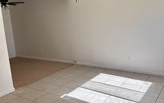 Modern 3BR 1BA Apartment for Rent in Fresno