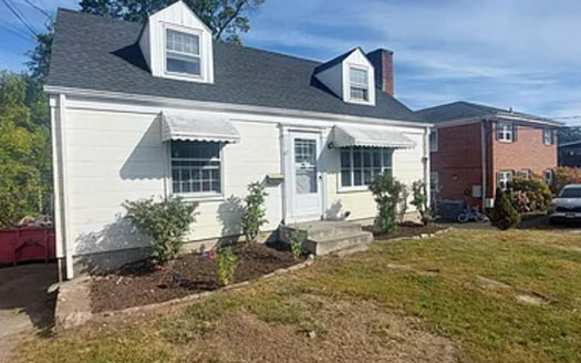 Modern 2-Bed, 1-Bath Apartment in Heart of Stamford – Move-In Ready!