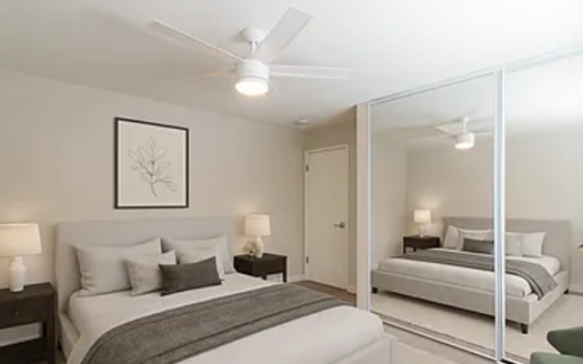 Charming 2 Bed, 1 Bath Unit in the Heart of Riverside