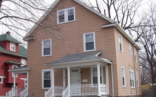 For Rent: Charming 2 Bedroom, 1.5 Bath House in Rochester, NY