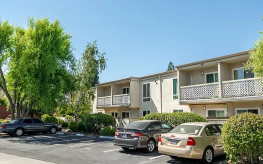 Cozy & Clean 2-Bed, 1-Bath Apartment in Central Sacramento