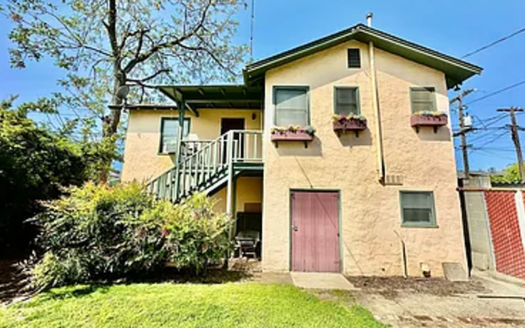 Convenient Fresno Location—Spacious Studio 1 Baths Apartment