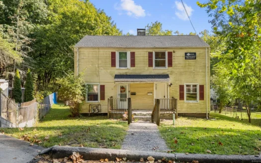 Charming 4-Bedroom, 2-Bath Apartment in the Heart of New Haven!