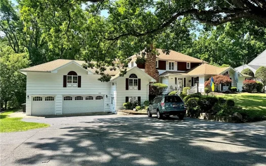 Cozy 1-Bed, 1-Bath House for Rent in Rochester