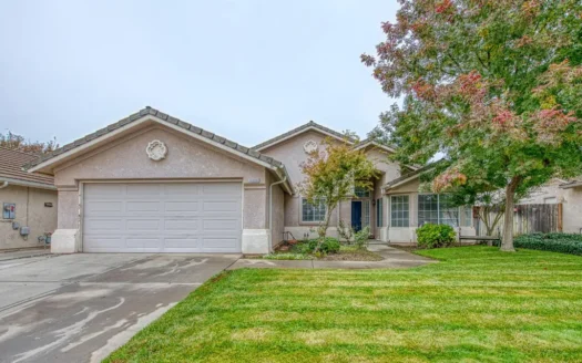 Charming 3-Bed, 3-Bath Apartment for Sale in Fresno, CA