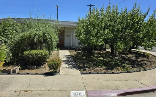 Modern 2BR Apartment in a Quiet Stockton Neighborhood