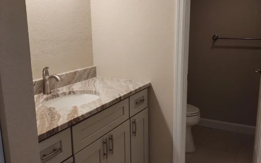 Super 2 bed 1bath Apartment for rent
