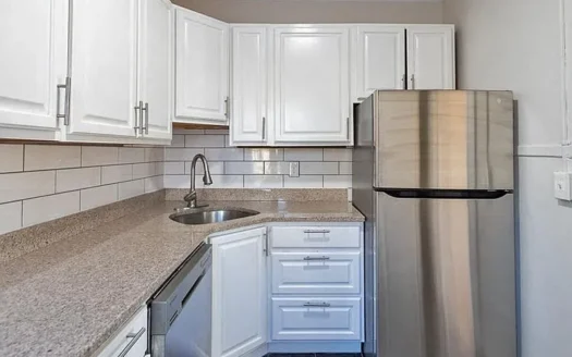 Pet-Friendly 2 Bedroom Apartment in Brooklyn