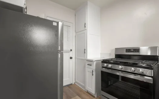 Newly 1 bed and 1 bath Apartment for rent