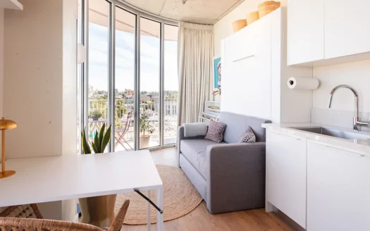 Fresh 1 bath studio Apartment for rent